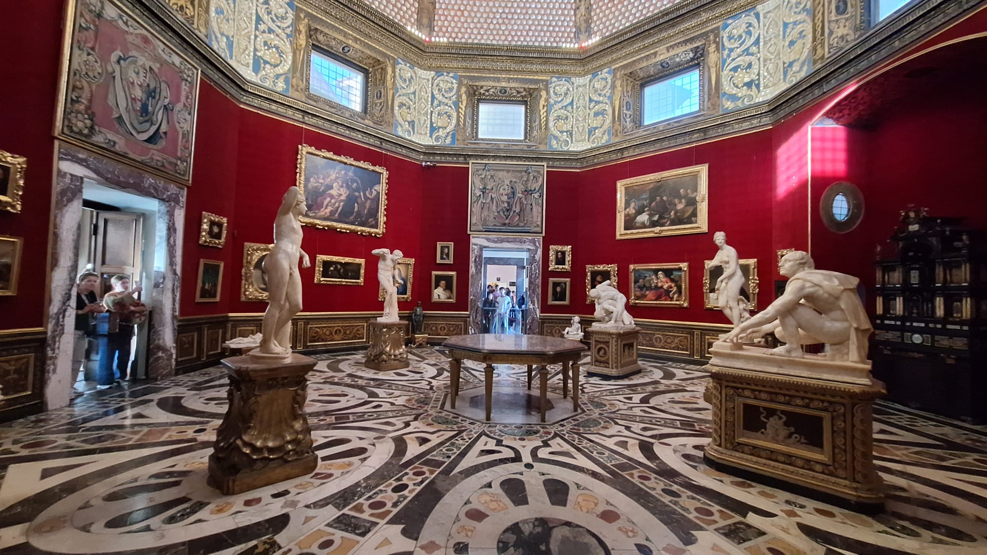 The Tribune Room 18 in Uffizi Gallery