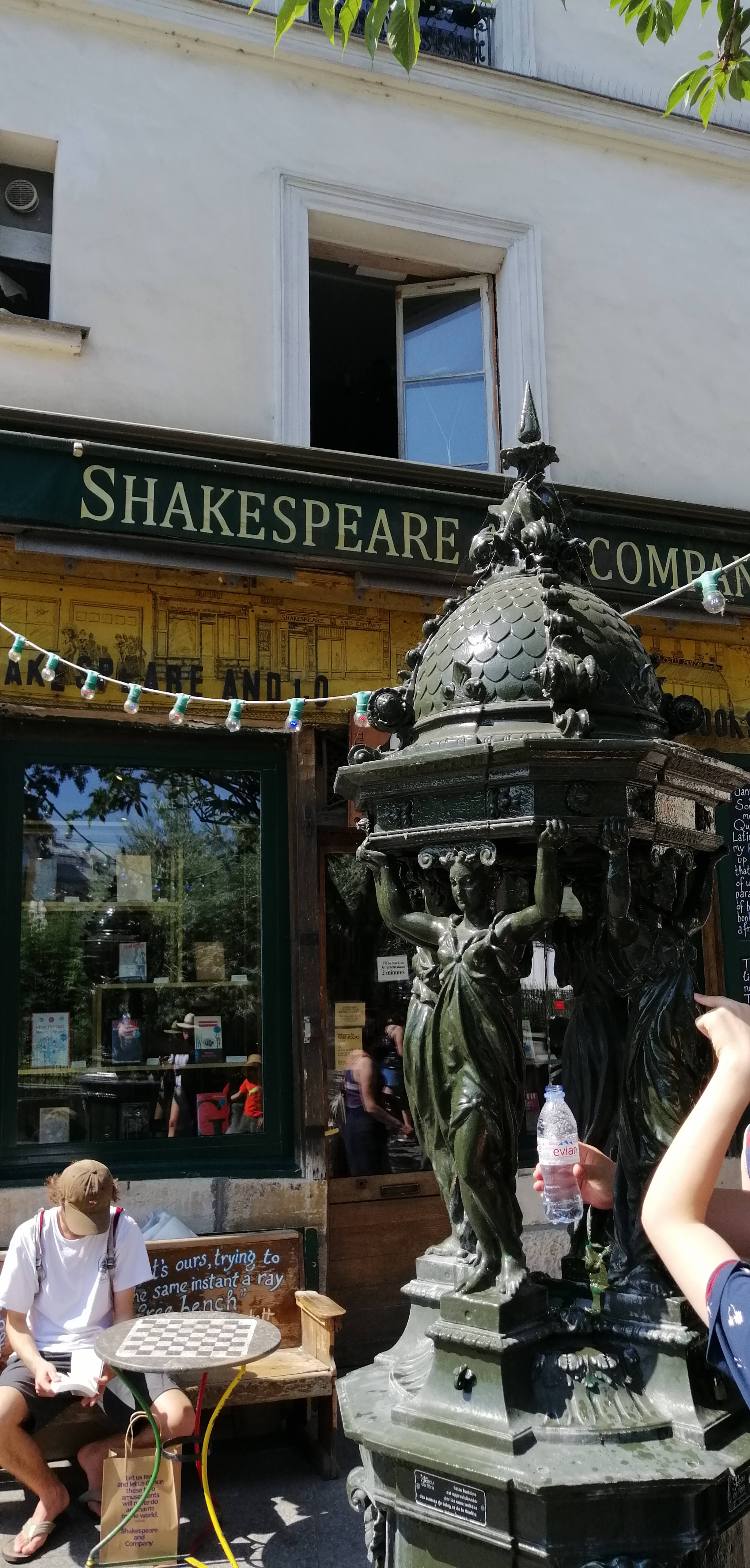 Fachada de la Librería Shakespeare and Company