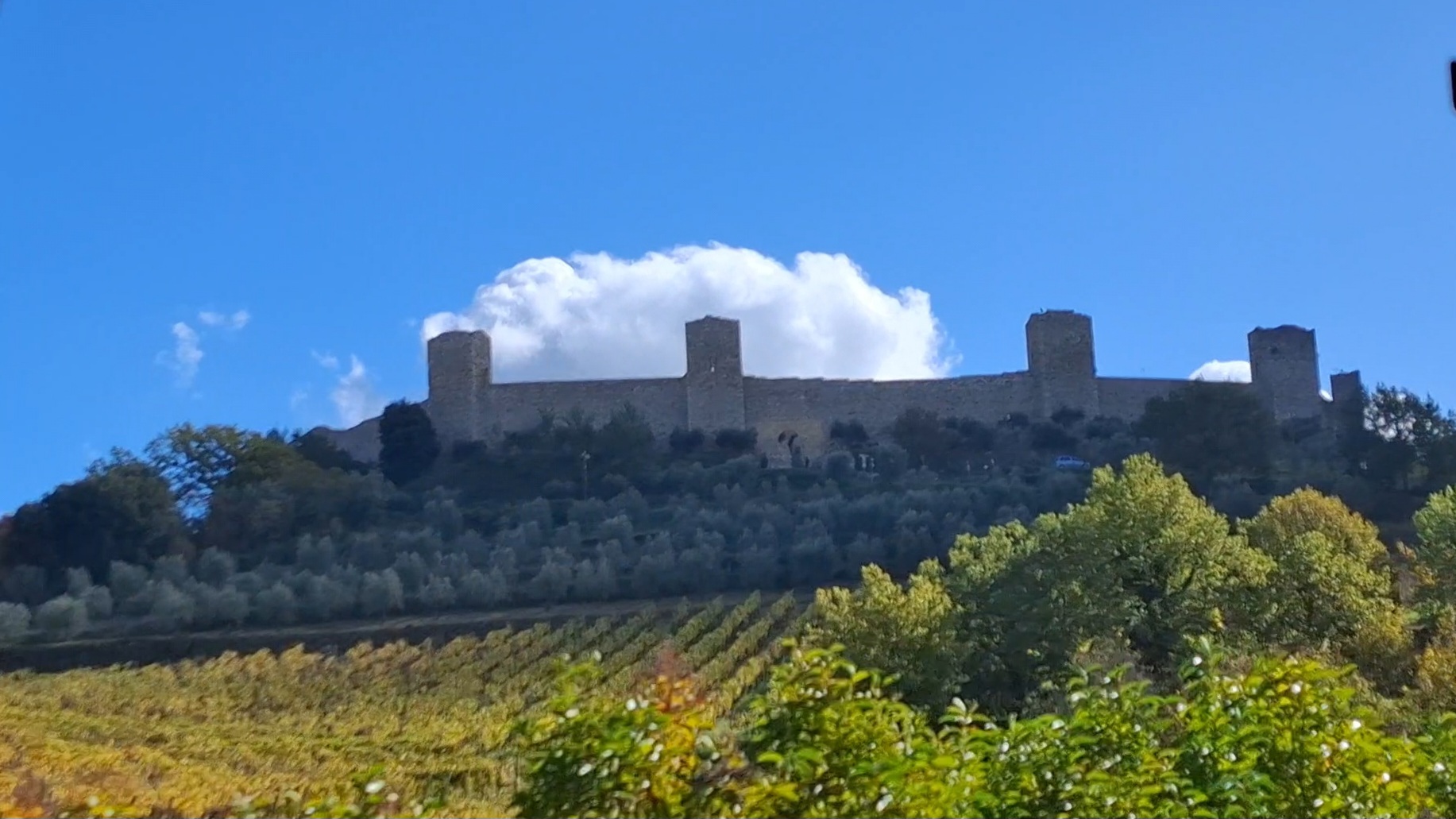 Vista de Monteriggioni amurallado